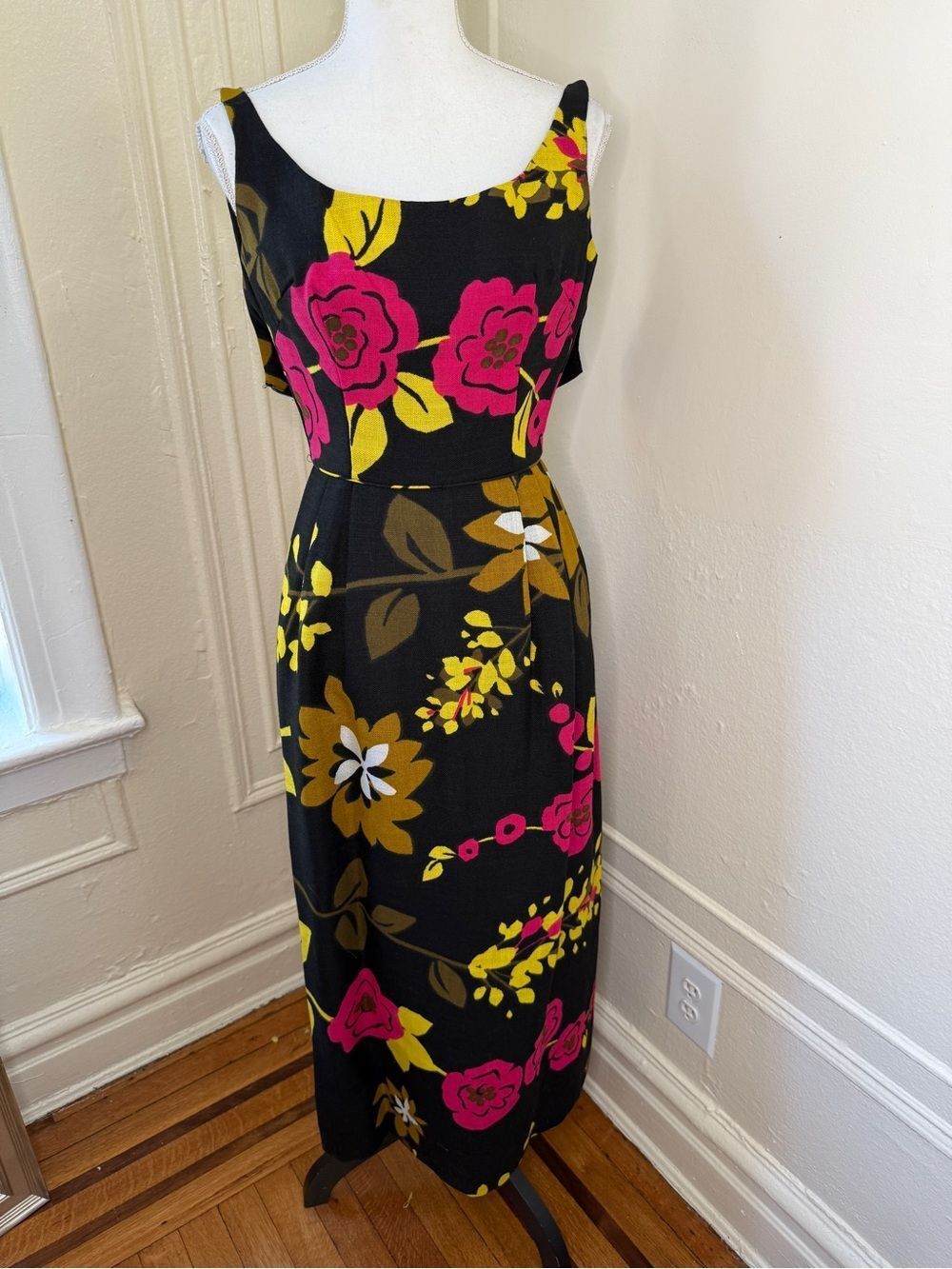 1950s Rare Coquette Floral Fitted Swing Cotton Dress Excellent Condition